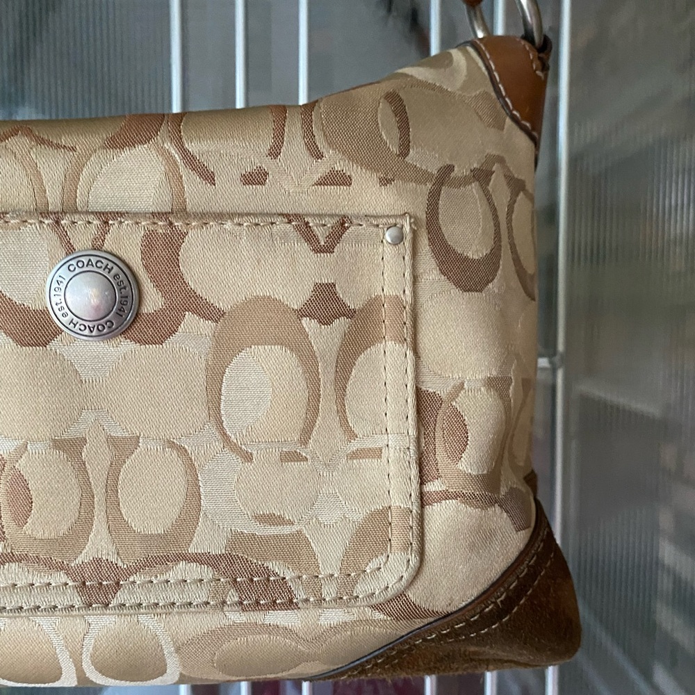Coach bag w/ signature logo. Canvas with suede -leather strap. GREAT CONDITION. - Picture 6 of 16